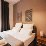 Atlas 6 Oberhausen, 3 Zimmer, Naehe Bahnhof, Westfield Centro *