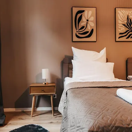 Apartman Atlas 6 Oberhausen, 3 Zimmer, Naehe Bahnhof, Westfield Centro *