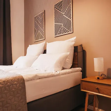 Atlas 6 Oberhausen, 3 Zimmer, Naehe Bahnhof, Westfield Centro *