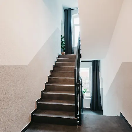 Apartman Atlas 6 Oberhausen, 3 Zimmer, Naehe Bahnhof, Westfield Centro