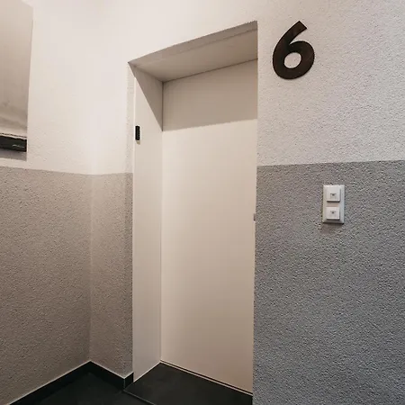 Atlas 6 Oberhausen, 3 Zimmer, Naehe Bahnhof, Westfield Centro