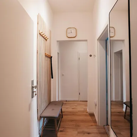 Atlas 6 Oberhausen, 3 Zimmer, Naehe Bahnhof, Westfield Centro